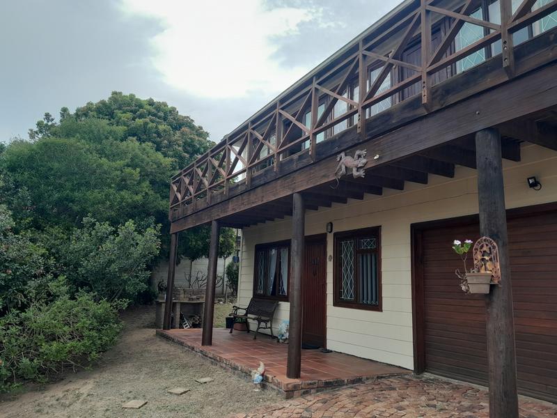 3 Bedroom Property for Sale in Fraaiuitsig Western Cape